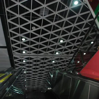 Thiết kế trần hình tam giác có lưới tản nhiệt đùn ISO9001 Trọng lượng nhẹ