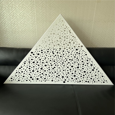 Kẹp nhôm hình tam giác trong tấm trần đục lỗ bằng kim loại treo