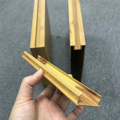 Trần kim loại nhôm thiết kế vân gỗ Trần vách ngăn hộp đùn