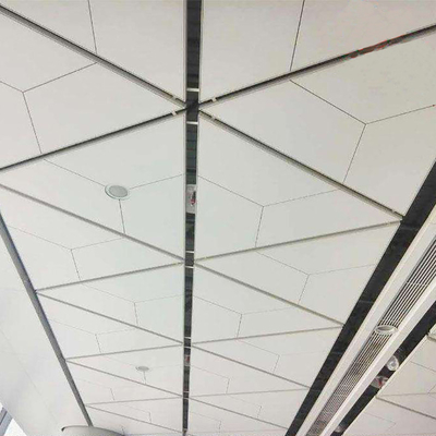 Kẹp hình tam giác cách âm thời trang ở trần nhà có hình dạng hoàn hảo Độ dày 1,1mm