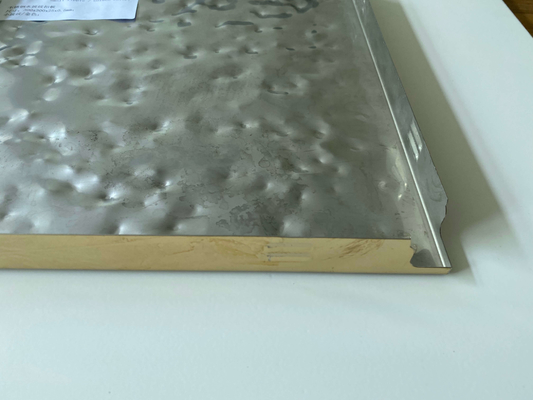 Trần bằng kim loại nhôm hạt gỗ 300x300x25mm Kẹp gợn sóng bằng thép không gỉ trong trần