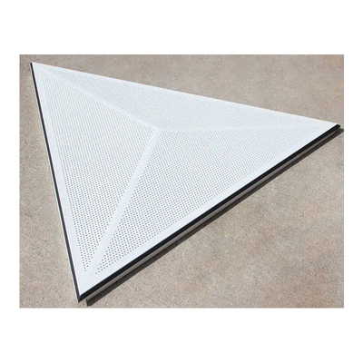 Kẹp trần kim loại nhôm 1200x1200x1200mm trong trần tam giác 3D bằng kim loại