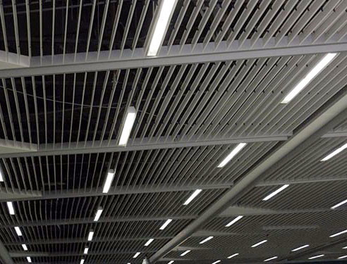 Trần kim loại nhôm màn hình chống cháy 200x3000mm dễ lau chùi