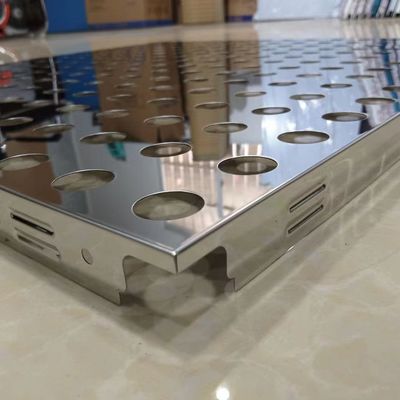 Tấm trần bằng thép không gỉ 20 mm Gương 304 Kẹp đục lỗ trên trần