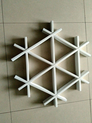 Trần nhôm lưới 100x100mm chống cháy Độ dày 0,4mm