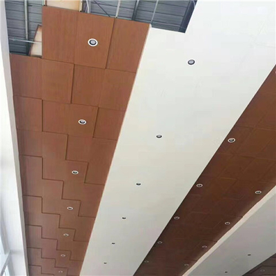 Móc trên trần kim loại nhôm dày 1,5mm cho ga tàu điện ngầm