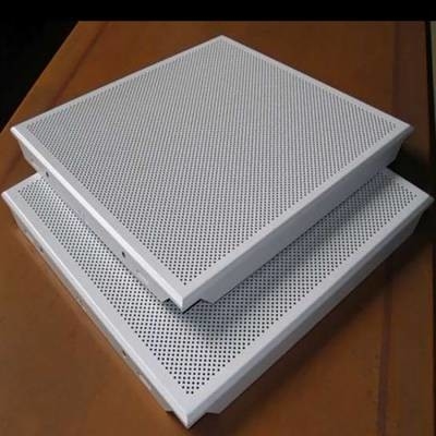 Móc trên trần kim loại nhôm dày 1,5mm cho ga tàu điện ngầm