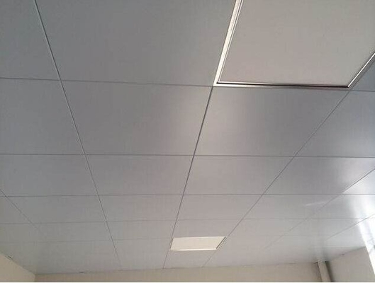 Clip 300x1200mm trong trần kim loại nhôm cho trung tâm hội nghị