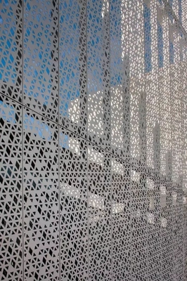 Bảng điều khiển đục lỗ bằng nhôm 1600x6000mm cho ga tàu điện ngầm chống axit
