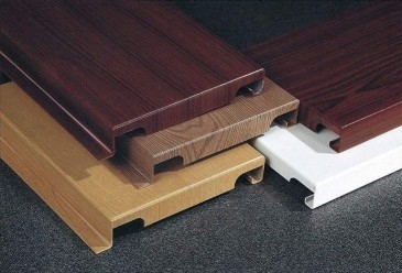 Móc 1500 * 4000mm trên trần kim loại nhôm veneer cho ga tàu điện ngầm