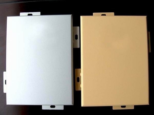 Móc 1500 * 4000mm trên trần kim loại nhôm veneer cho ga tàu điện ngầm