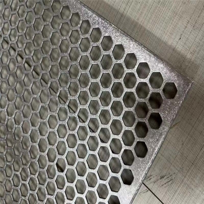 Tấm nhôm mặt tiền kim loại đục lỗ hình lục giác 600X600mm cho tòa nhà ốp