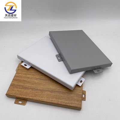 Clip treo trang trí trong gạch trần kim loại chống nước âm thanh 600mm * 600mm